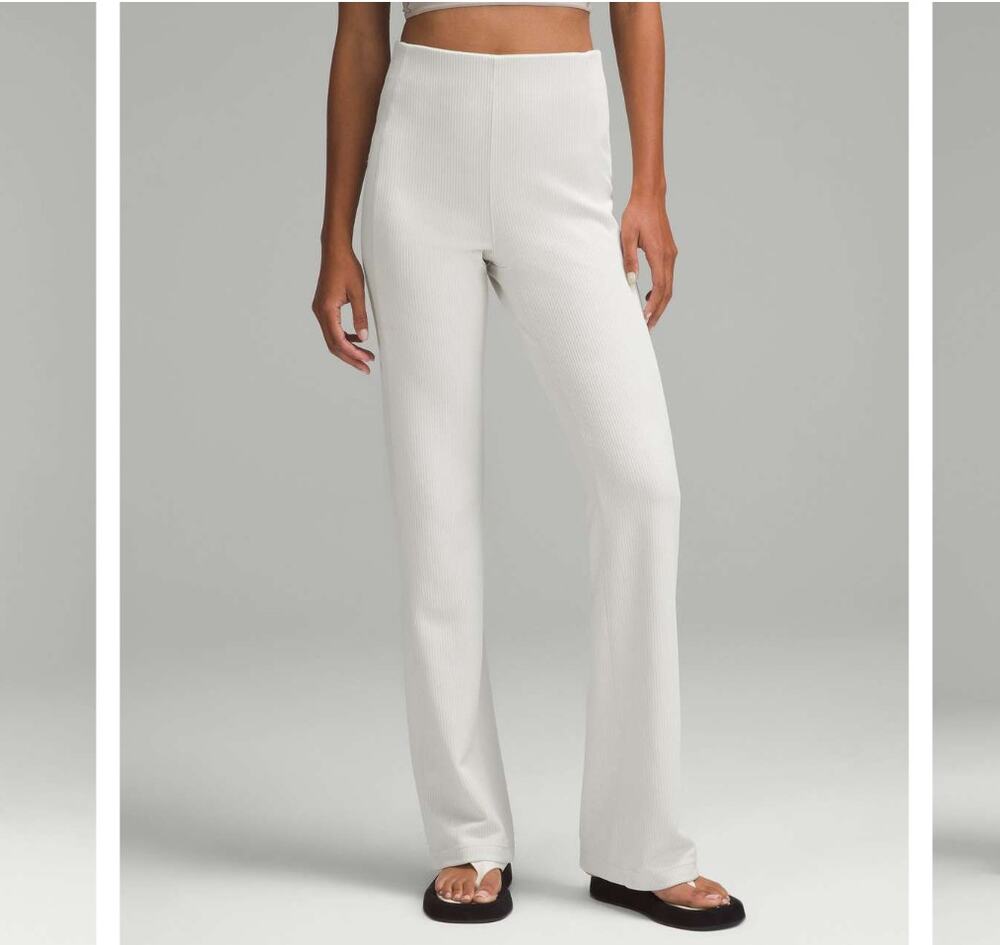 Lululemon Ribbed Softstreme Flared Pant Bone Cream Women's Size 8